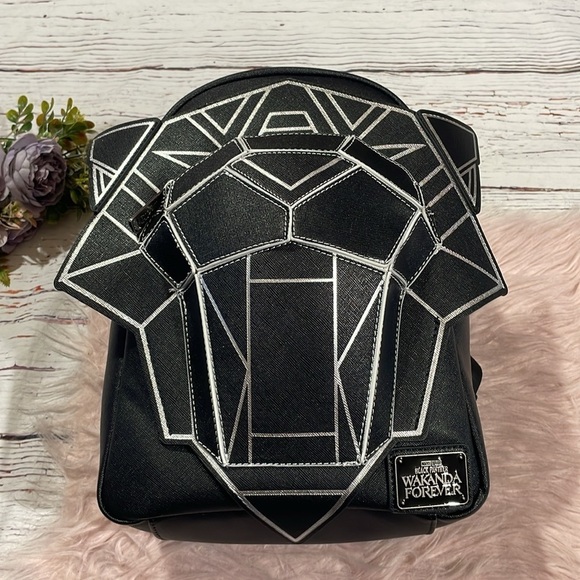 NWT Loungefly Wakanda Forever Figural Mini Backpack Black Panther Marvel - Picture 2 of 9